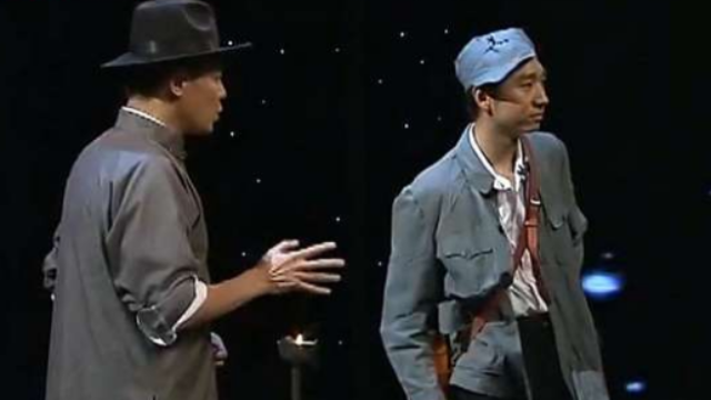 陈佩斯儿子陈大愚再现父亲当年经典形象，快来看谁更有喜剧天分！