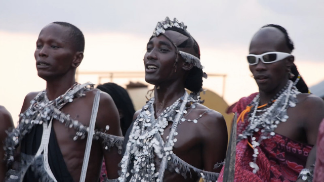 步步走非洲第二集上——用牛换老婆、割礼、杀狮子，原始才劲爆