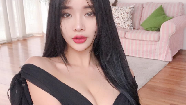 韩国性感美女模特jeee622，火辣身材比例精选合集50张