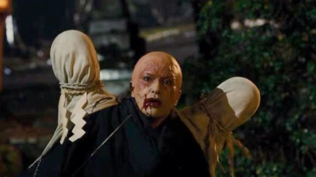 杀手迷恋美女,竟将其虐杀后做成标本,日夜挂在