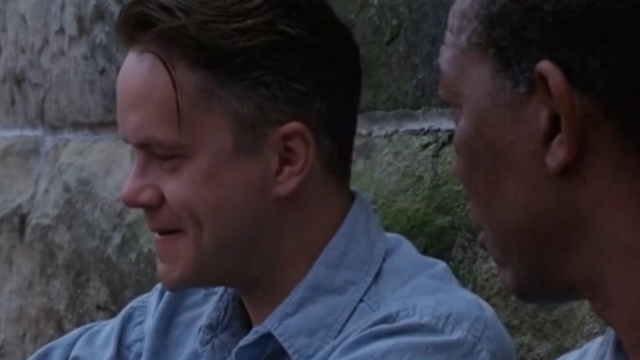 《肖申克的救赎》精彩片段剪辑，男人必看电影之一！！