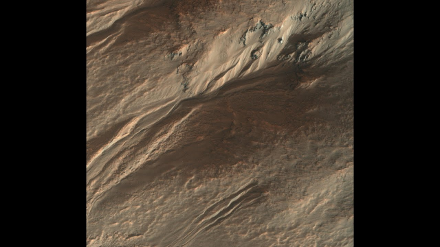 近近的欣赏火星表面上的萨瑞南高地