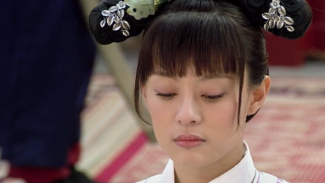 甄嬛姓氏犯了忌讳，抬头瞬间太后和皇帝愣了，一句话消了灭族之灾