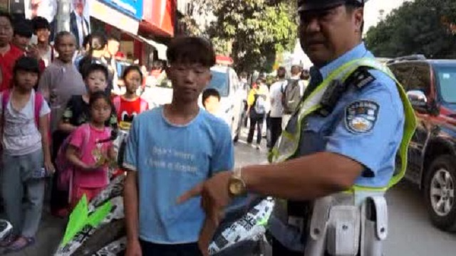 鬼火摩托车的危害，难怪国家会强力禁止鬼火摩托车的出现