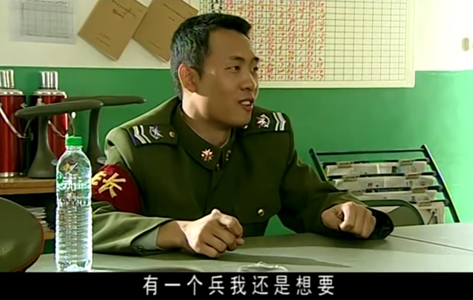 士兵突击:许三多兵王之路上的三根稻草,两个退役,只有他没影响