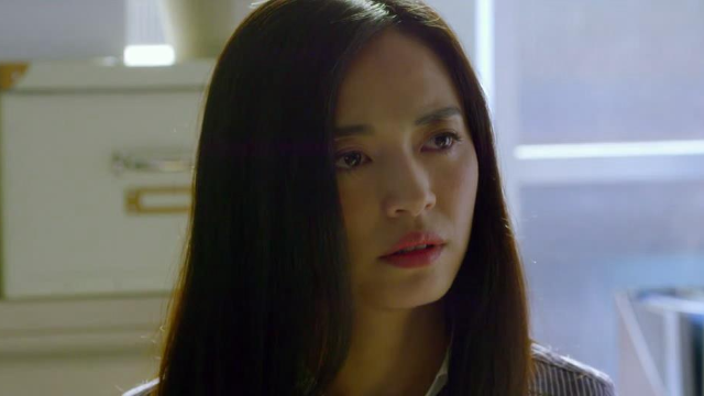 卢珍溪以拦孟教授的车为代价，终于赢得了再次旁听教授讲义的资格