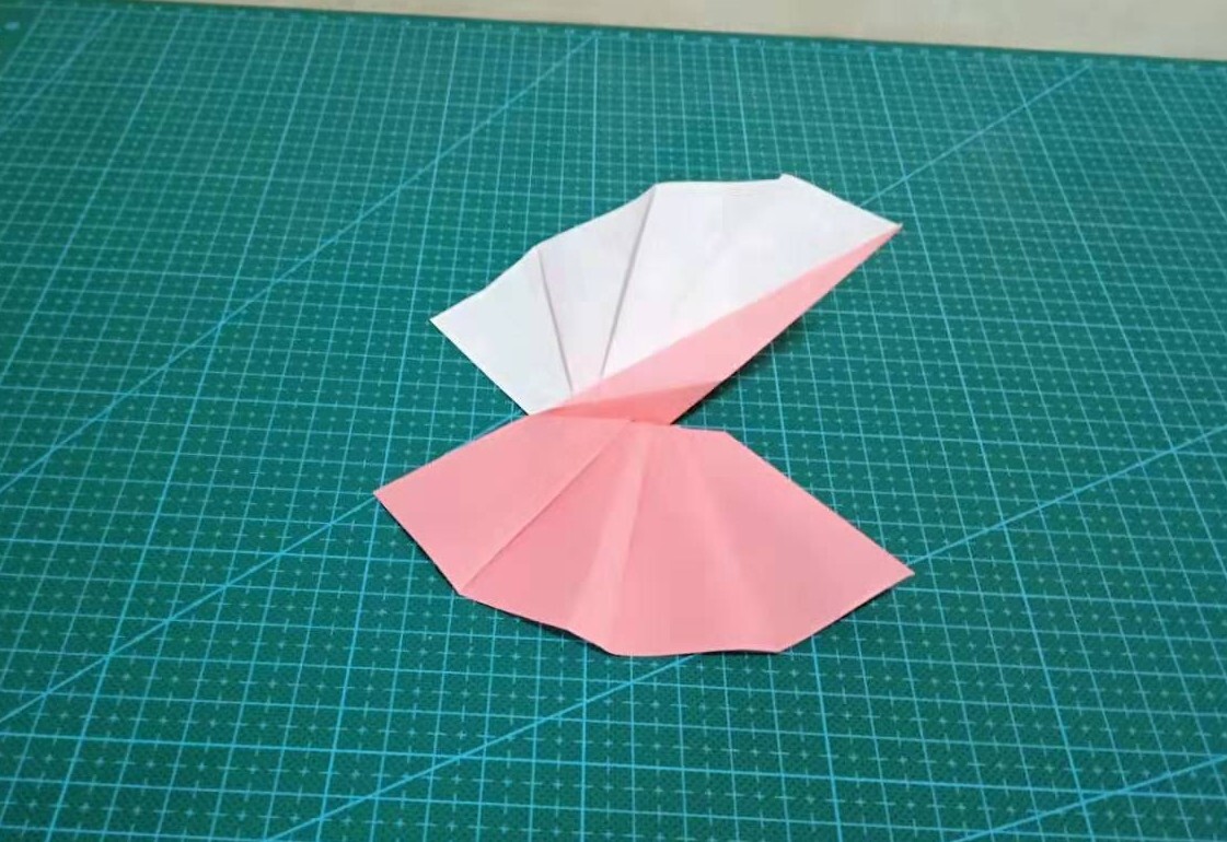 一张纸制作折纸蝴蝶结的方法_手工小制作