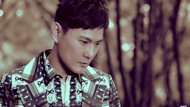 张信哲《太想爱你》太想爱你是我压抑不了的