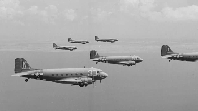 改变世界的飞机：道格拉斯DC-3[英字]