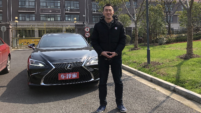 都说雷克萨斯ES200是地表最慢豪华车，但究竟有多慢呢？