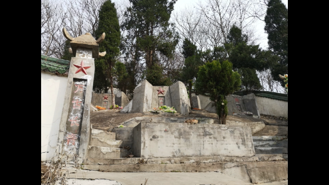 信阳市浉河区有一座无名烈士墓