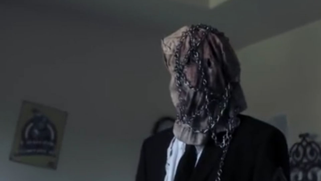 4分钟看恐怖短片《不要回头》 遇到这样的奇葩男要注意！