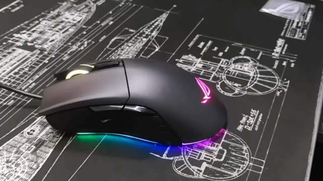 两分钟就能换微动的鼠标，ROG Gladius II大G二代