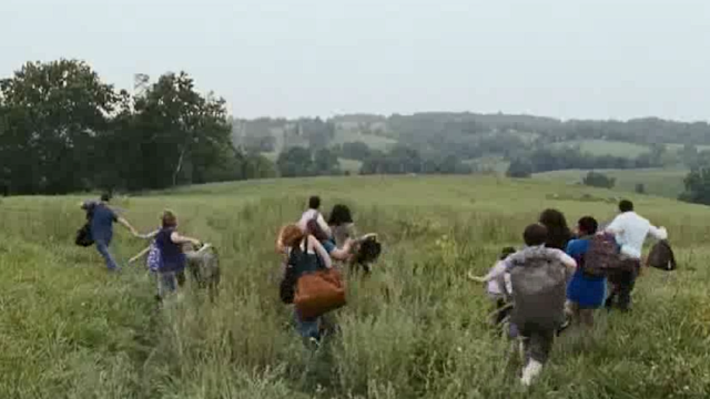 空气中散发着奇怪的气体，触碰到就会被定住，一部奇幻恐怖电影