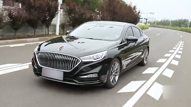 一汽红旗H5,全车一个充电口，除了外观没什么能拿出手！