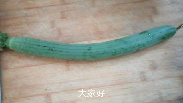 小技巧，炒丝瓜不变黑，好吃又好看！