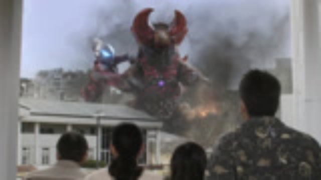 捷德奥特曼再战骷髅王哥莫拉，获得了雷欧奥特曼的力量