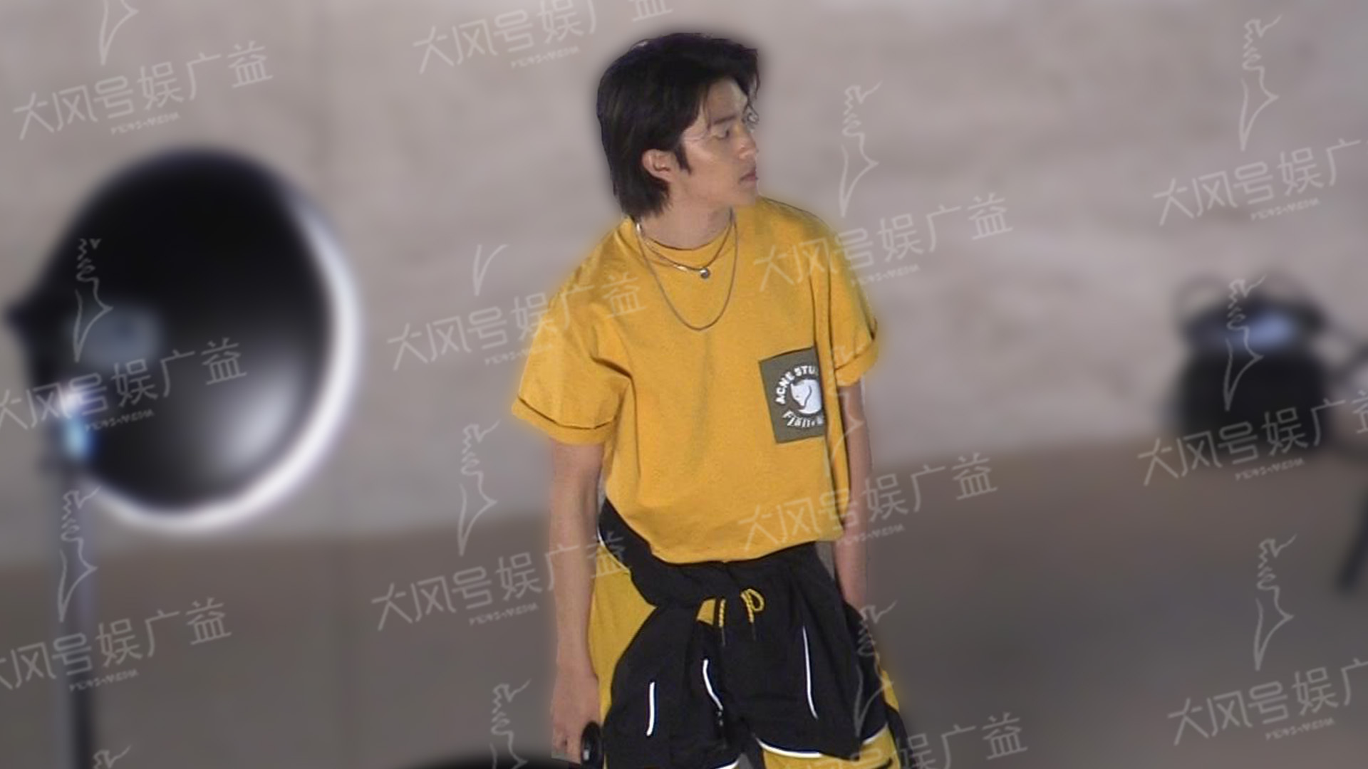 屈楚萧爆红后首次“带盐” 两大迹象证明他是钢铁直男