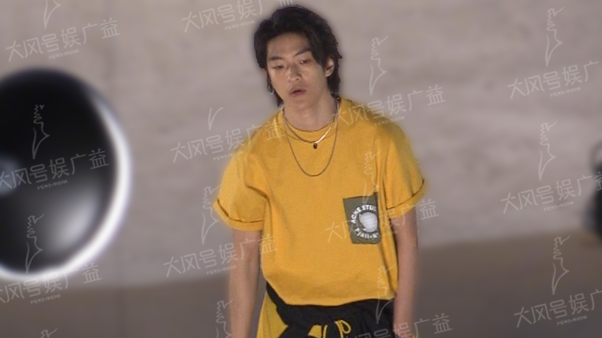 屈楚萧爆红后首次“带盐” 两大迹象证明他是钢铁直男