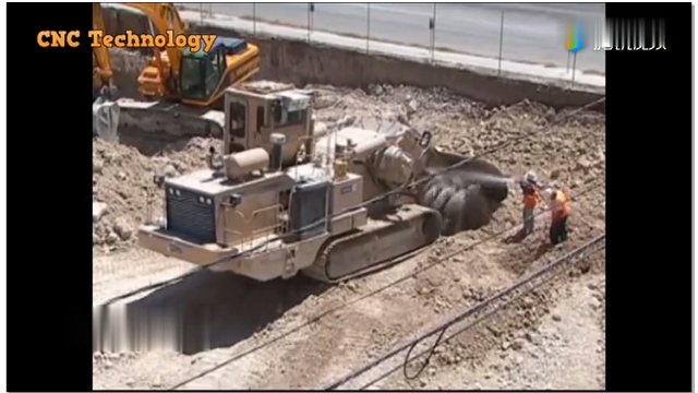 这是我见过最大型挖沟机机器最快最新的技术，重型挖掘机工作技能
