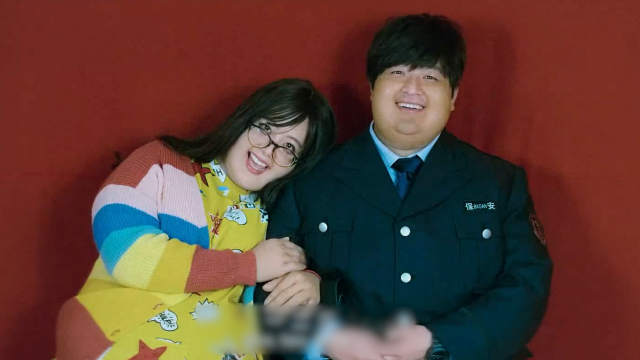 胖子夫妻新婚夜压塌床，两人励志减肥，妻子成功减肥后丈夫后悔了