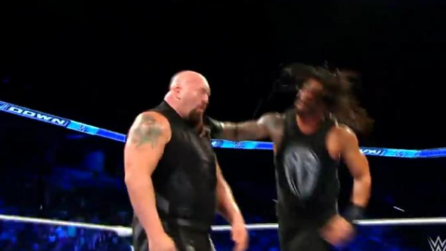 WWE巨星罗曼雷恩斯的20个最帅的“超人飞拳”