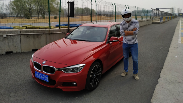 宝马320Li赛道圈速多快？秒凯美瑞2.5S不如高尔夫GTI