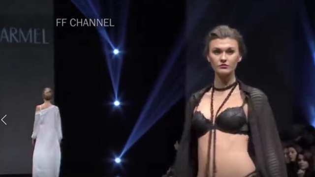 时尚内衣秀，风姿绰约的美女模特，身材性感让人羡慕_凤凰网视频_凤凰网