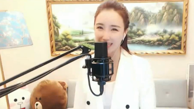 文静《爱情红绿灯》好听至极，听哭多少有故事的人？