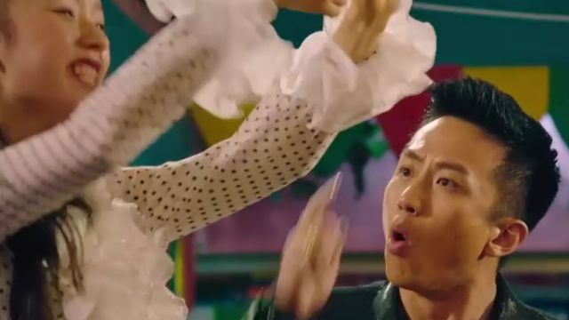 美人鱼:林允说邓超是"傻子",邓超还是忍不住和她一起玩