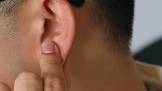 经常按压耳垂耳屏，能起到很好的保健作用