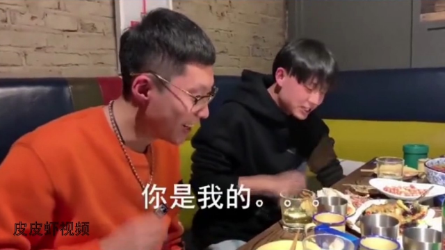 新游戏：咱俩谁管谁叫爹？一夜过去多了好几个爸爸，o(╥﹏╥)