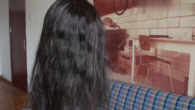 适合各种长发的一种编发造型，简单又时尚，赶紧收藏起来