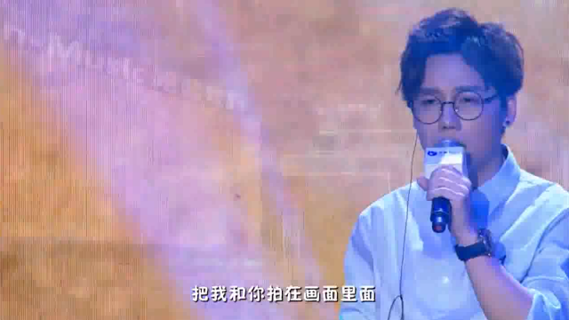 刘维《感觉自己萌萌哒》，今天没吃药，感觉自己萌萌哒.
