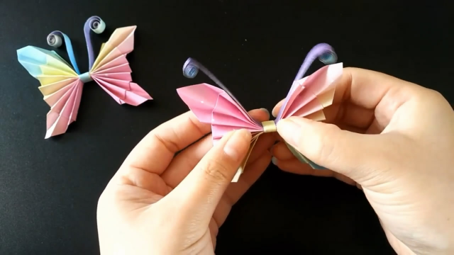 一张纸教你折出立体蝴蝶,做法简单关键漂亮,手工折纸视频教程