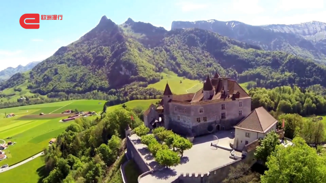 游瑞士格吕耶尔小镇，参观现代化奶酪工厂，品世界顶级奶酪