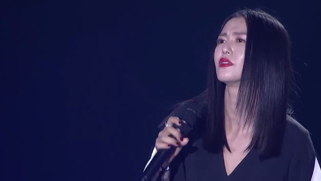 谭维维《乌兰巴托的夜》，歌唱界的女王，开嗓炸裂全场