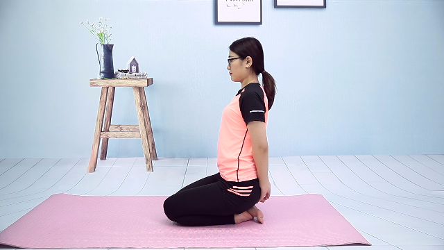 养胃其实很简单，2个动作每天做，坚持一个月，胃变好了