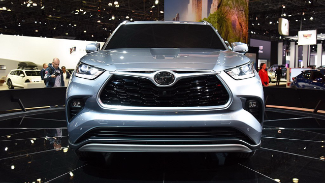 丰田这次真霸气，第4代汉兰达已在路上，搭配声波触感显示屏！