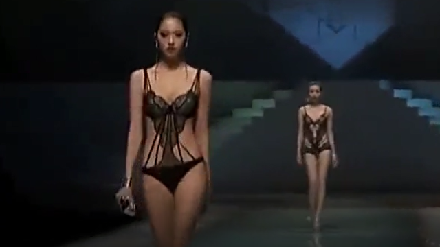 潮流精彩内衣秀，T台模特，魅力四射