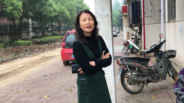 有28年工龄的油田正式职工，内退后有多少退休金？听阿姨咋说