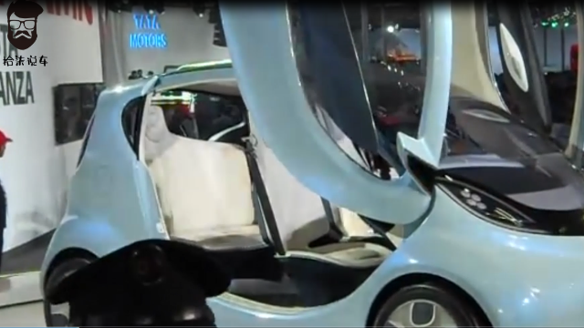 售价2万的小蚂蚁，1.2L三缸柴油机，双门四座，油耗2.4升