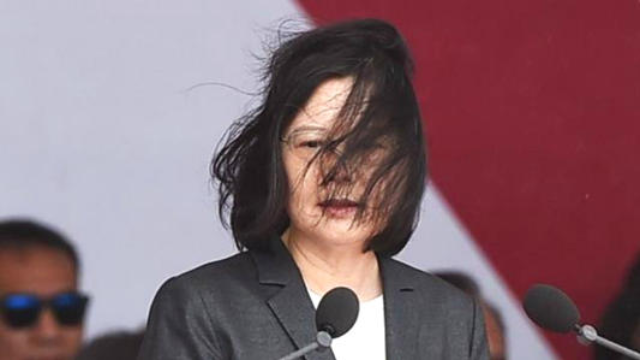 苏贞昌团队陷入流言困境,竞争对手蔡英文却强