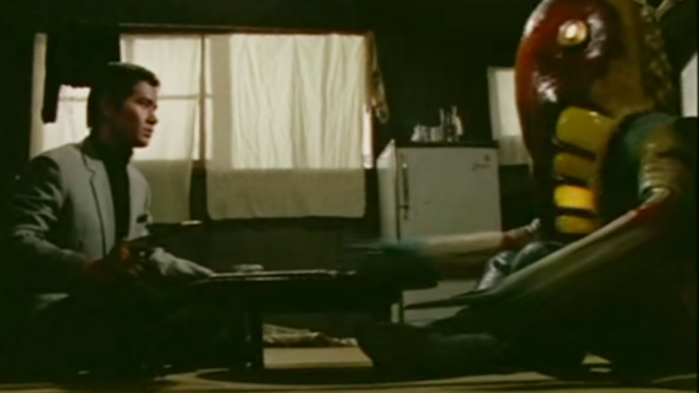 奥特曼中的5大可爱怪兽！它长着鲤鱼的脑袋，却可以盘着腿坐下？