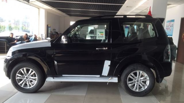 三菱帕杰罗V87短轴中东版