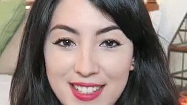 美女养马达加斯加蟑螂当宠物，每天喂胡萝卜，这种小强有点强！