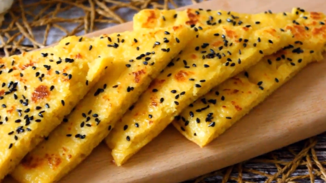 小马说美食：红薯糯米饼这样做，轻松解决全家人的早餐