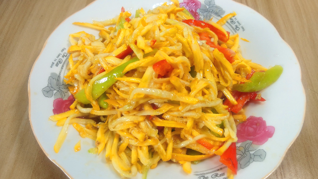 教你黄色西葫芦吃法，好吃又营养，非常美味又健康的一道美食