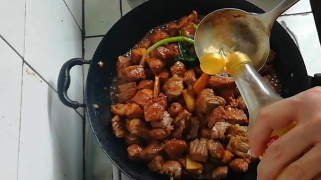 炖牛肉要不要焯水，很多人第一步就错了，大厨详细讲解炖牛肉