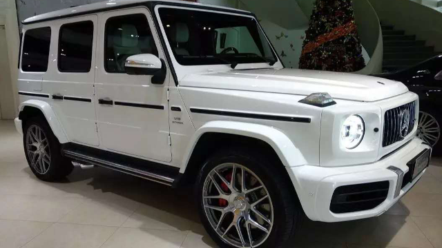 2019款奔驰G63，实车讲解改款后配置及价格行情